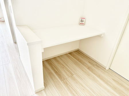 ���̑� �������e�����[�N�Ȃǂɗ��p�ł���X�^�f�B�J�E���^�[�X�y�[�X������  