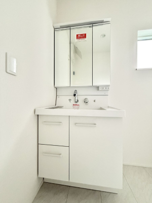 ʑEʏ Ƒ݂Ȃg₷zuł