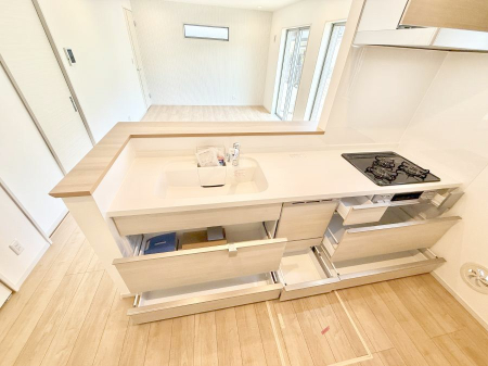 �L�b�`�� �������Ƒ����J��[�߂�A������̂���L�b�`��