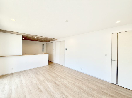 ���r���O �������S���������ꏊ�A�������߂����郊�r���O