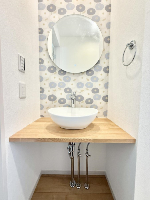 ���ʑ�E���ʏ� �������������ȃZ�J���h�{�E��