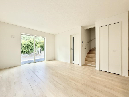 ���̑����� �������Ƒ��̏Ί炪���ӂ��A���났�̋��