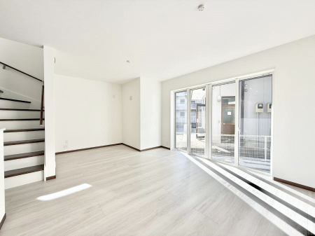 ���̑����� �������Ƒ��̏Ί炪���ӂ��A���났�̋��