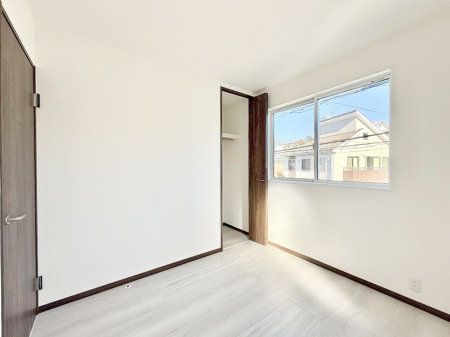 �q������ �������v���C�x�[�g��ԂƂ��ĐÂ��ŗ�������������񋟂��Ă���܂�