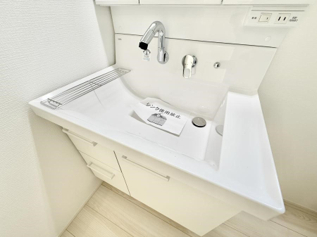 ̑ ݔ􂢂􂤎KɎg֗ȃV[