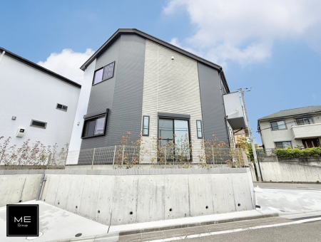 nOώʐ^ OρV炵n܂ꏊŁAƑJ[߂