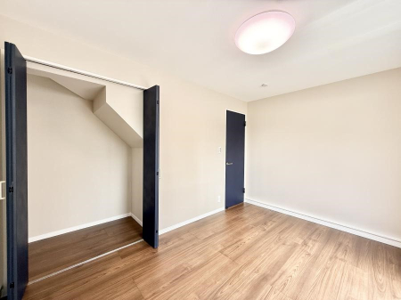 ̑ F̂ŉ₩ȎԂy߂܂