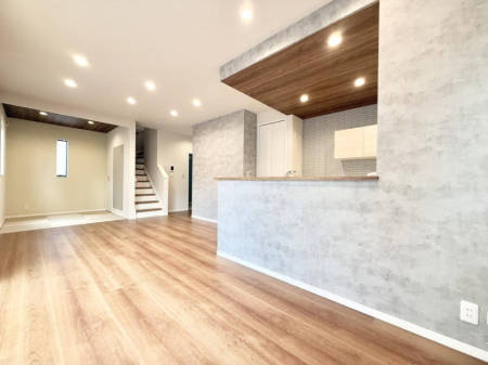 rO 났ƏΊ炪W܂AS܂郊rO