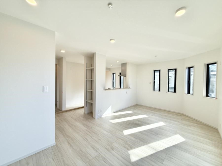 rO 났ƏΊ炪W܂AS܂郊rO