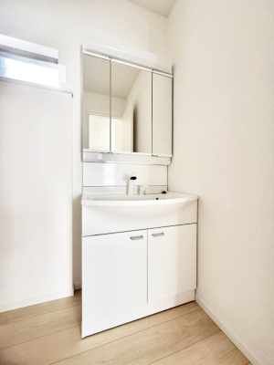 ʑEʏ 邢ʏ͖̎yłႢł