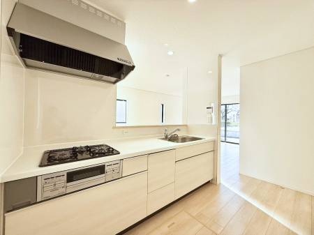 �L�b�`�� �������Ƒ����J��[�߂�A������̂���L�b�`��