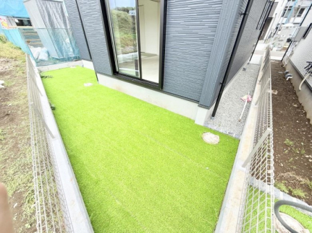 ̑ Oρ~nɂƂ肠΂̃Xy[XA₩ȕ͋Cł