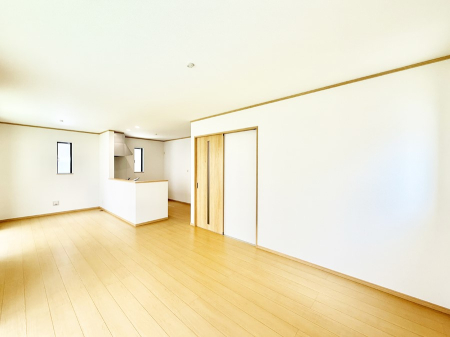 rO 났ƏΊ炪W܂AS܂郊rO