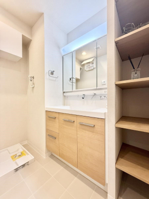 ʑEʏ Ƒ݂Ȃg₷zuł