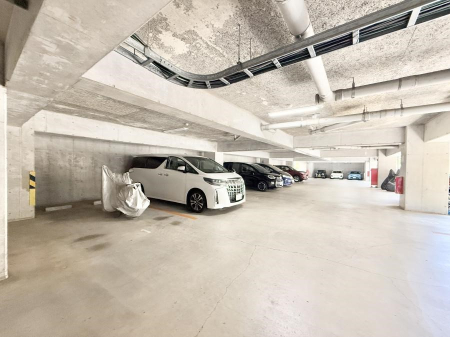 ԏ Oρɂ钓ԃXy[XȂ̂ňSł