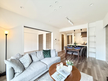 rO Cɓ̏ꏊŁÂтƂԂ