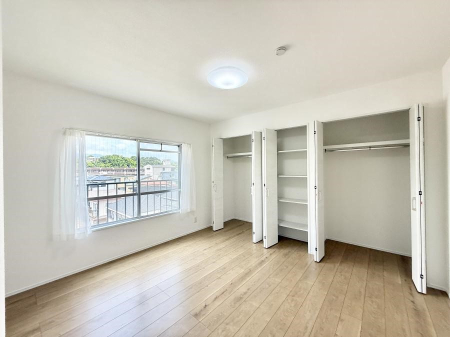 rO 났ƏΊ炪W܂AS܂郊rO