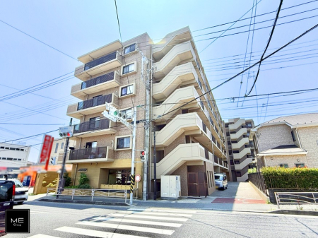 nOώʐ^ OρV炵n܂ꏊŁAƑJ[߂