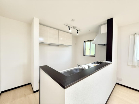 �L�b�`�� �����������������Ɗy�����Ȃ�A���K�ȃL�b�`�����