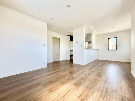 rO 났ƏΊ炪W܂AS܂郊rO