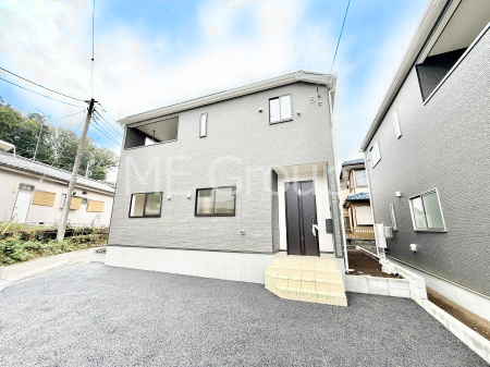 nOώʐ^ OρV炵n܂ꏊŁAƑJ[߂