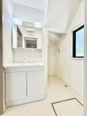 ʑEʏ 邢ʏ͖̎yłႢł