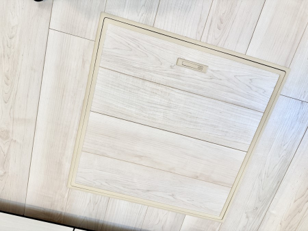 ̑ ݔBꂽ[Xy[XŉƑŜXbL