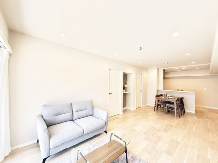 rO 났ƏΊ炪W܂AS܂郊rO