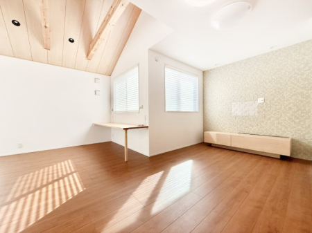 rO 났ƏΊ炪W܂AS܂郊rO