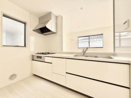 �L�b�`�� �������Ƒ��ƂȂ���A�R�~���j�P�[�V�����̏�