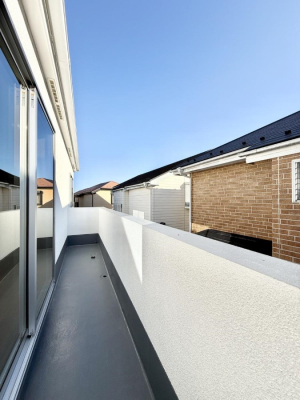 �o���R�j�[ ������ ���R��g�߂Ɋ�����A�J���I�ȃo���R�j�[