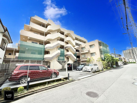 nOώʐ^ OρV炵n܂ꏊŁAƑJ[߂