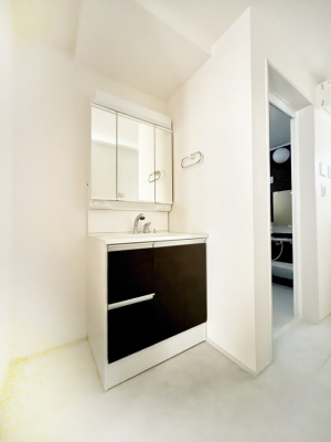 ʑEʏ 邢ʏ͖̎yłႢł