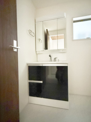 ʑEʏ 邢ʏ͖̎yłႢł