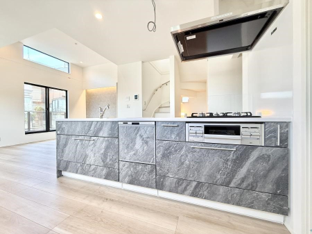 �L�b�`�� �������Ƒ����J��[�߂�A������̂���L�b�`��