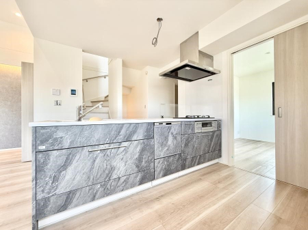 �L�b�`�� ���������y���݂ƐH�ׂ�K����͂���L�b�`��