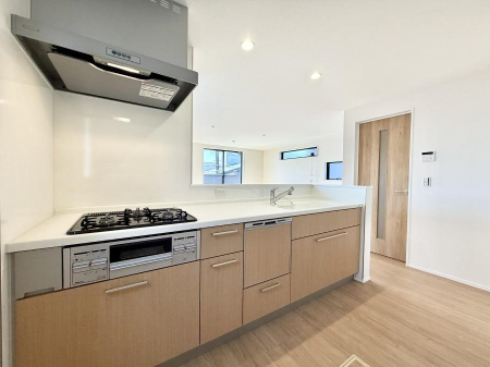 �L�b�`�� �������Ƒ��ƂȂ���A�R�~���j�P�[�V�����̏�