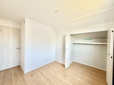 �Q�� ���������̔z�u��ʋC���̗ǂ��݌v�ŕ����̋�C�������炸�A��ɐV�N�ȋ�C������܂�