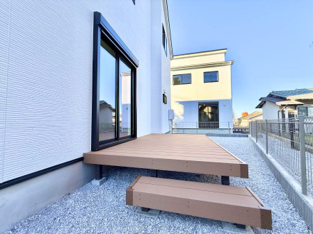 ̑ OρVC̗ǂ̓EbhfbLł̂тڂ  