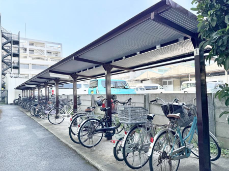 ̑ Oρ]ԂgƑɂS̒փXy[X~nɂp