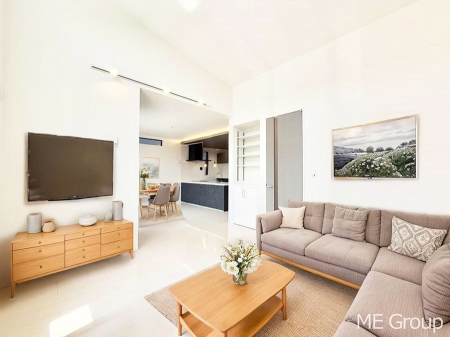 ���r���O ���������C�ɓ���̏ꏊ�ŁA�̂�т�Ƃ������Ԃ����Ƌ��CG�ł�  