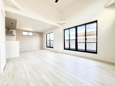 ���r���O �������S���������ꏊ�A�������߂����郊�r���O