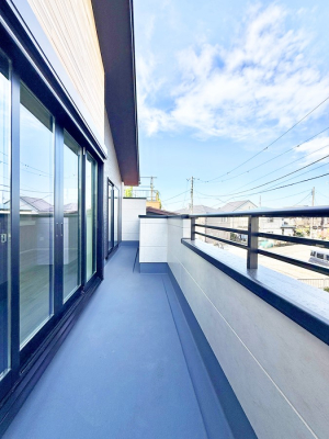 �o���R�j�[ ������ ���R��g�߂Ɋ�����A�J���I�ȃo���R�j�[