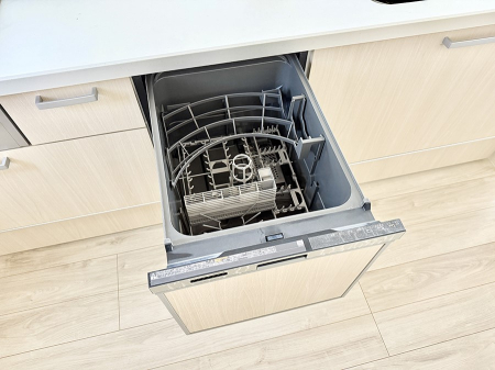 ���̑����� �ݔ����H��̕ЂÂ����H��킪����Ύ��Z�ɁB���Ƒ��Ƃ̎��Ԃ𑝂₹�܂�