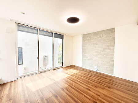 rO 났ƏΊ炪W܂AS܂郊rO