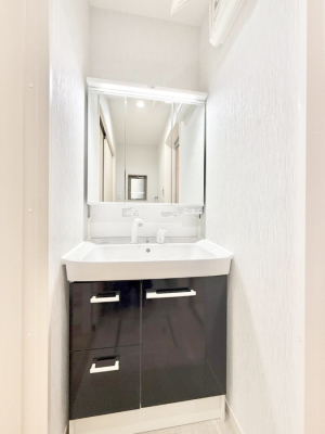 ʑEʏ 邢ʏ͖̎yłႢł