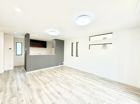 rO 났ƏΊ炪W܂AS܂郊rO