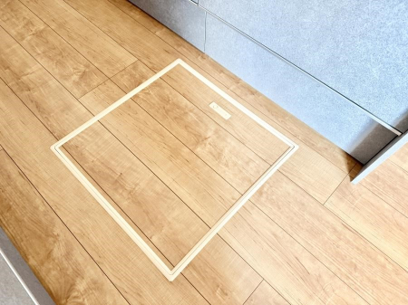 ̑ ݔBꂽ[Xy[XŉƑŜXbL