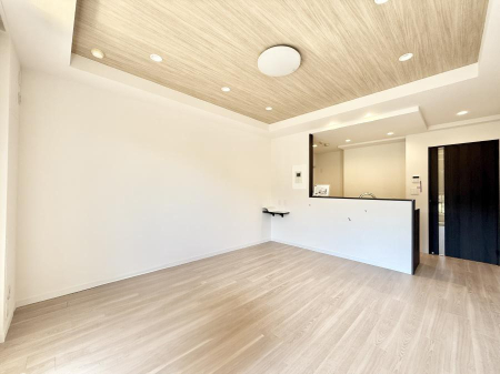 ���r���O ���������났�ƏΊ炪�W�܂�A�S���܂郊�r���O