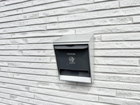 ���̑����� �ݔ�������ŊȒP�ɏ[�d�ł��A�G�R�ȃJ�[���C�t���T�|�[�g